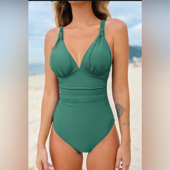 Cupshe Wide Straps Ruched Cutout One Piece Swimsuit - Picture 4 of 7